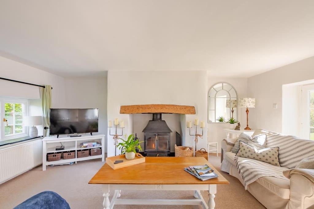 Rhos Y Bel Cottage Angelsey Llangadwaladr  المظهر الخارجي الصورة