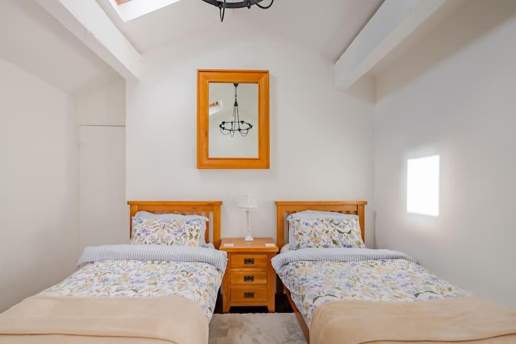 Rhos Y Bel Cottage Angelsey Llangadwaladr  المظهر الخارجي الصورة