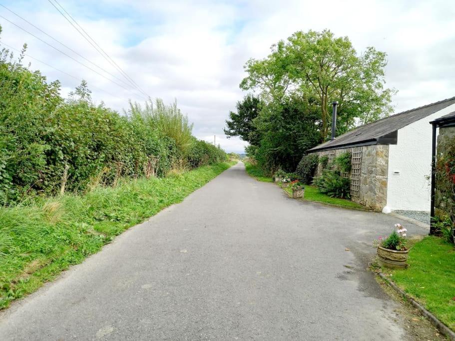 Rhos Y Bel Cottage Angelsey Llangadwaladr  المظهر الخارجي الصورة