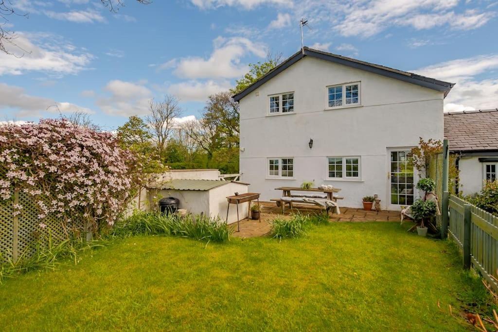 Rhos Y Bel Cottage Angelsey Llangadwaladr  المظهر الخارجي الصورة