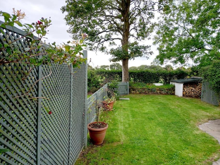 Rhos Y Bel Cottage Angelsey Llangadwaladr  المظهر الخارجي الصورة